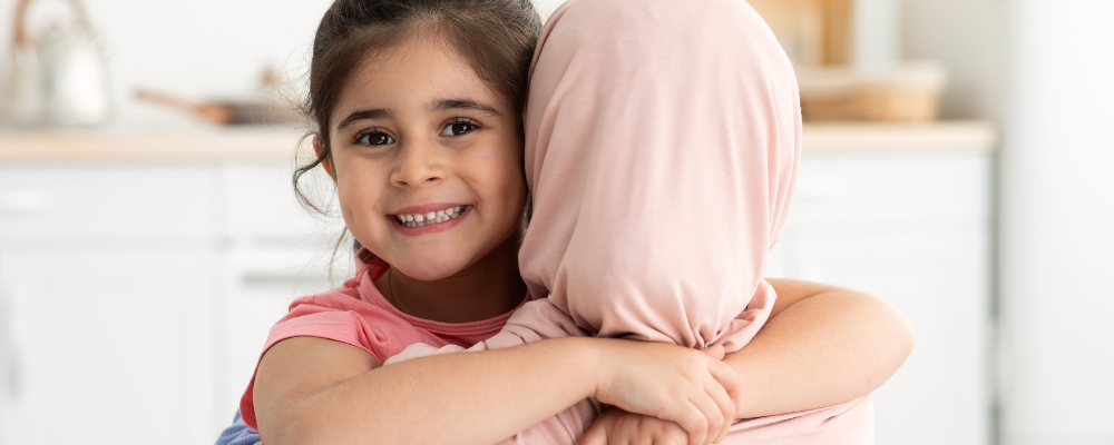 كيف تساعد طفلك على صيام أول رمضان؟